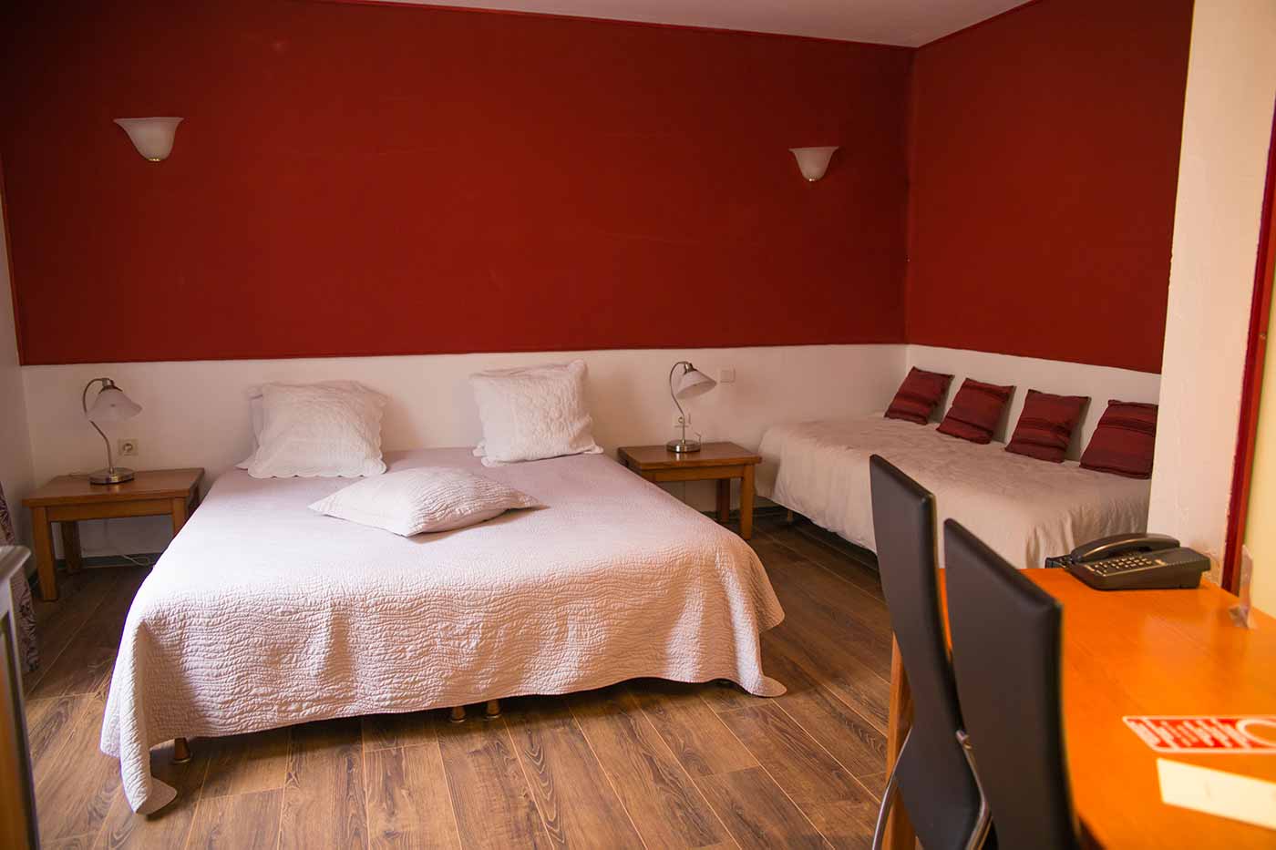 chambre-209-a-hotel-regina-le-puy